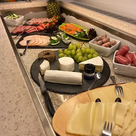 A&s Am Rosenpark Hotell 3*