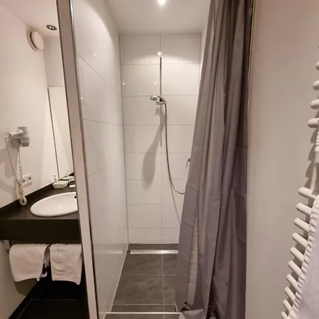 A&s Am Rosenpark Hotel Aken