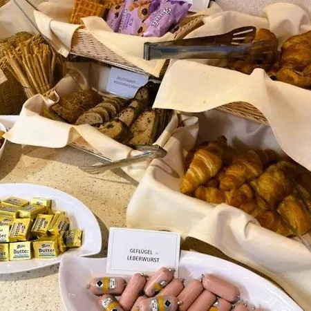 Am Rosenpark Отель Ахен