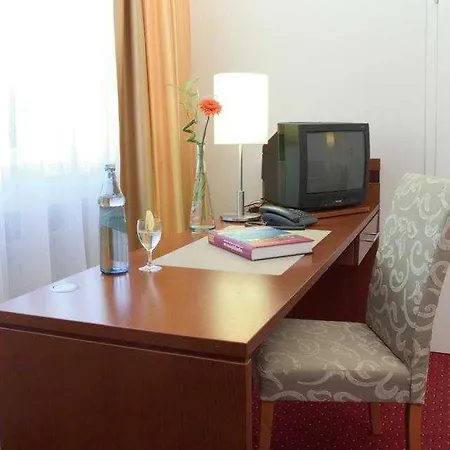 A&s Am Rosenpark Hotel 3*