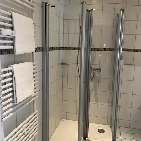 Hotel A&s Am Rosenpark Aken