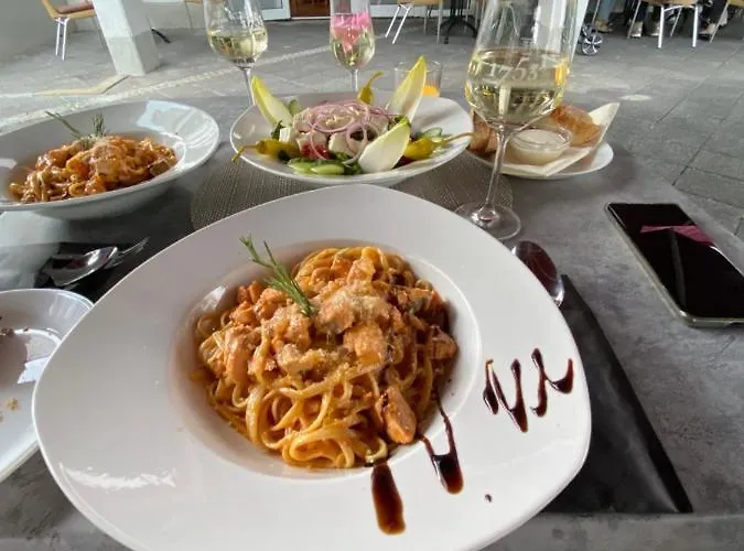 Hotel Am Rosenpark 3*