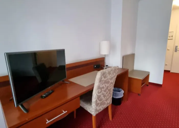 Am Rosenpark 3* אאכן