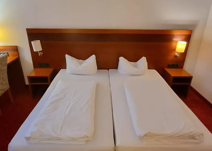 Hotel Am Rosenpark Aken