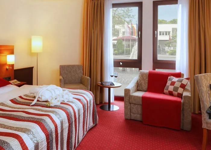 Am Rosenpark 3* آخن